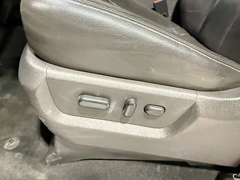 Used 2012 Ford F350 Lariat w/ Snow Plow Prep Pkg image 28