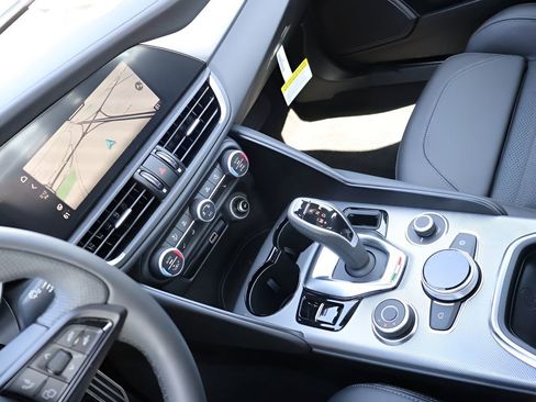 New 2026 Alfa Romeo Giulia AWD image 21