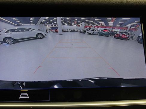 Certified 2022 Cadillac XT5 Sportv image 32