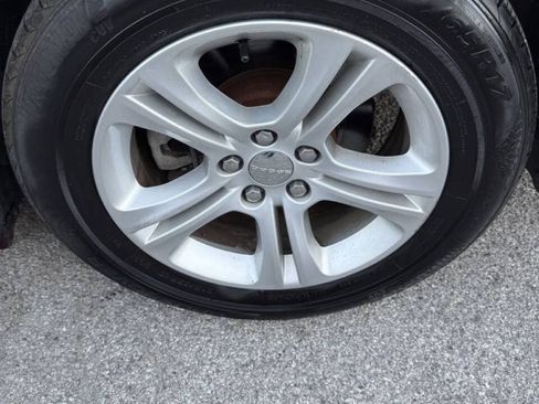 Used 2019 Dodge Charger SXT RWD image 25