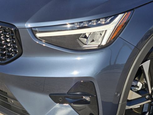 New 2026 Volvo XC40 B4 Plus w/ Protection Package Premier image 10