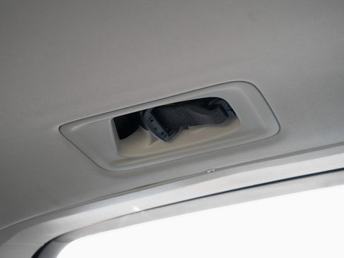 Used 2023 Subaru Ascent Limited image 34