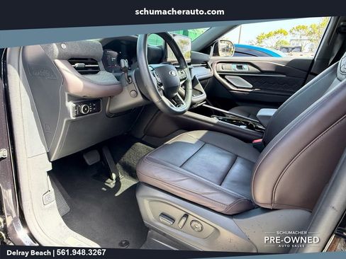 Used 2025 Ford Explorer Platinum w/ Ultimate Package RWD image 10