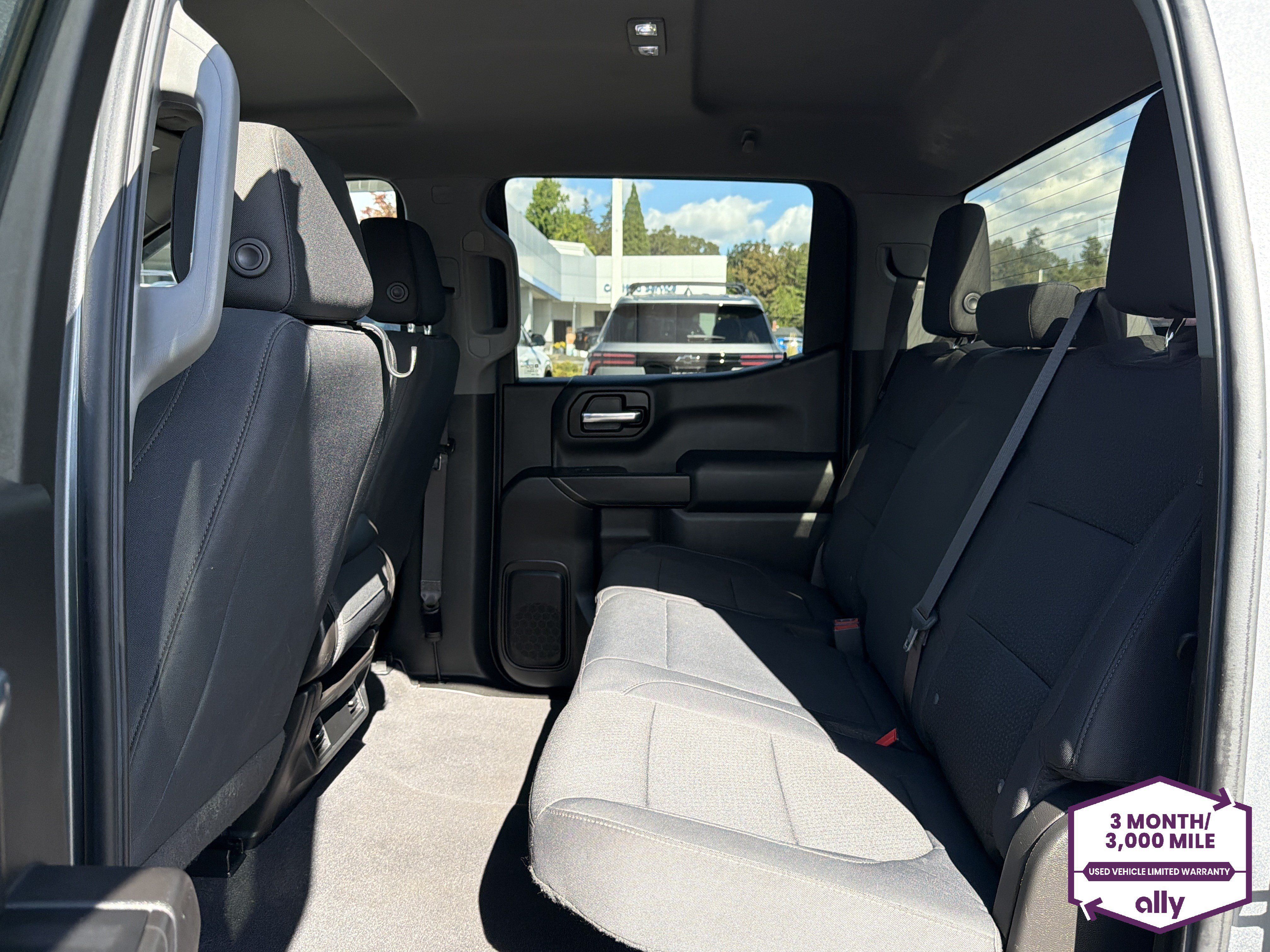 Used 2020 Chevrolet Silverado 1500 Custom w/ Custom Value Package AWD/4WD image 11