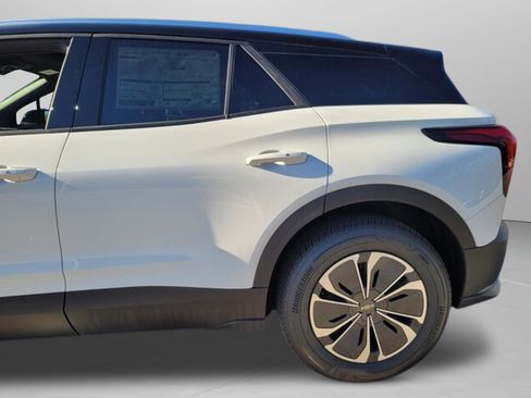 New 2026 Chevrolet Blazer EV LT image 23