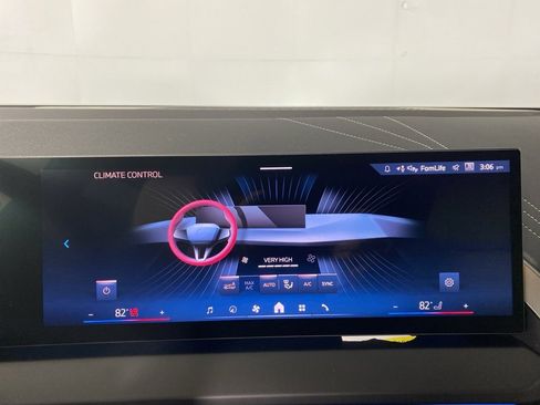 New 2026 BMW X3 xDrive30 w/ Premium Package image 14