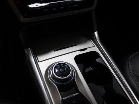 Used 2023 Ford Explorer XLT w/ Equipment Group 202A image 37