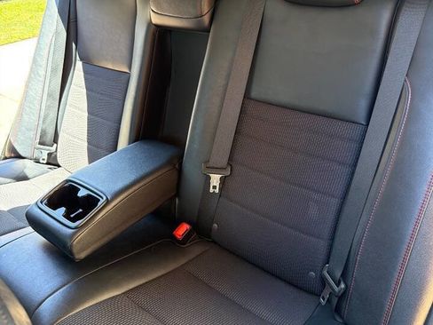 Used 2017 Toyota Camry SE FWD image 11