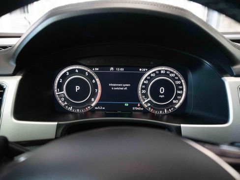 Used 2019 Volkswagen Atlas SEL image 16