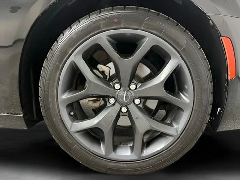 Used 2022 Chrysler 300 Touring w/ Sport Appearance Package RWD image 27