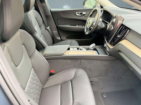 New 2026 Volvo XC60 B5 Core w/ Climate Package image 29