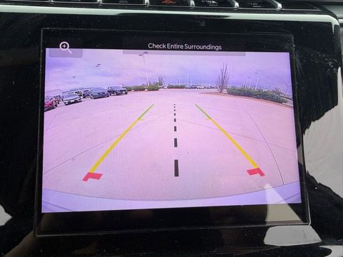 Used 2025 Jeep Grand Cherokee Altitude image 19