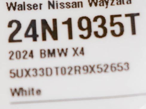 Used 2024 BMW X4 xDrive30i w/ Parking Assistance Package AWD/4WD image 28