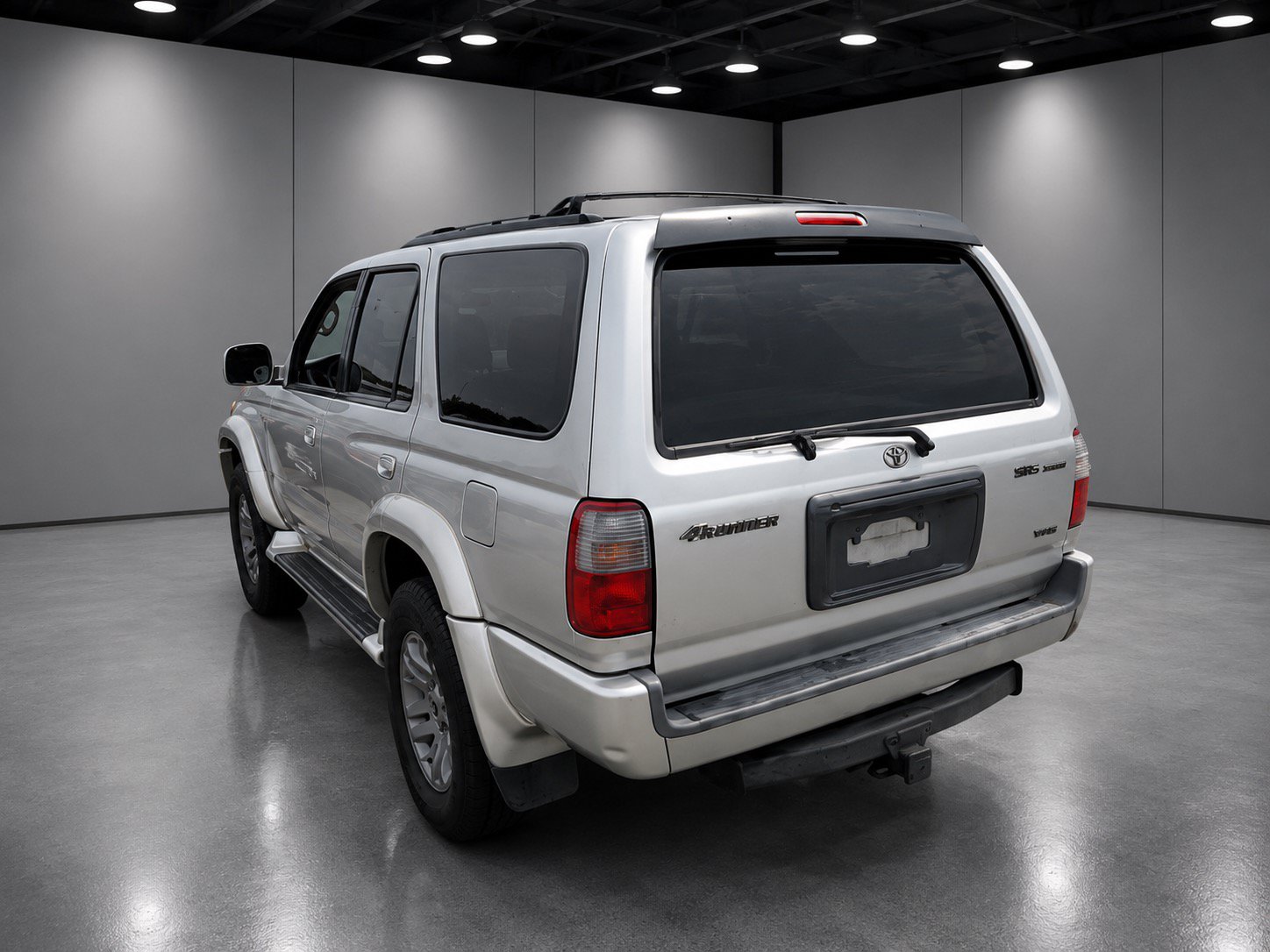 Used 2000 Toyota 4Runner SR5 w/ Upgrade Value Pkg 2 AWD/4WD image 4