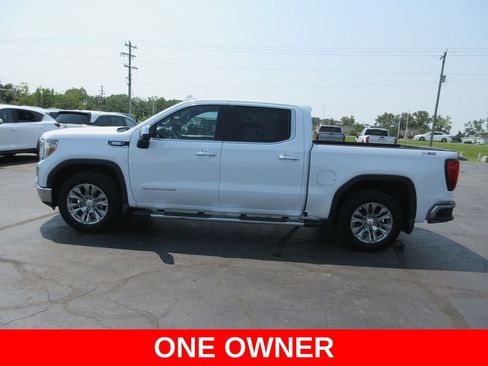 Used 2021 GMC Sierra 1500 SLT w/ SLT Premium Plus Package AWD/4WD image 9