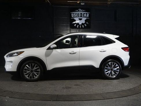 Used 2020 Ford Escape Titanium AWD/4WD image 2