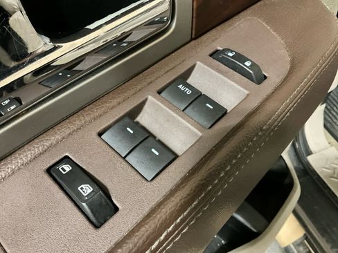 Used 2010 Ford F150 Platinum image 15