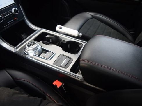 Used 2022 Ford Edge ST-Line AWD/4WD image 12