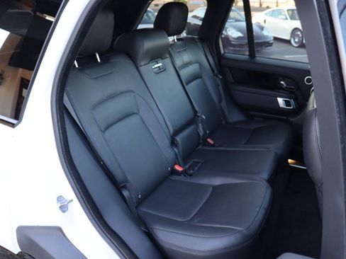 Used 2018 Land Rover Range Rover HSE image 53