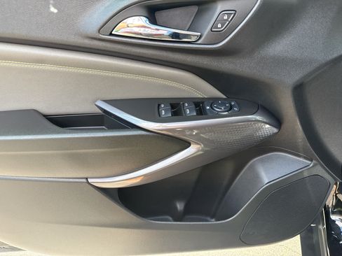 Used 2026 Chevrolet Trax ACTIV w/ Driver Confidence Package FWD image 10