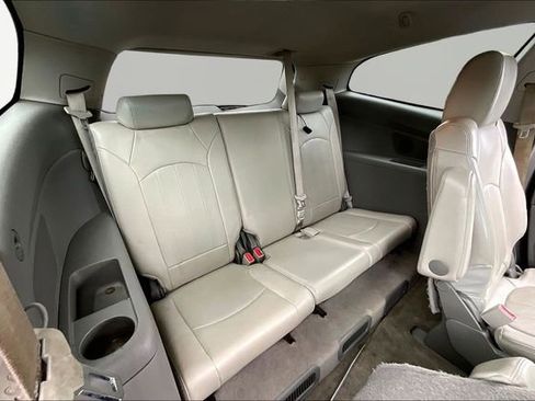 Used 2014 Chevrolet Traverse LTZ AWD/4WD image 18