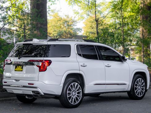 Used 2021 GMC Acadia Denali w/ Denali Technology Package FWD image 52