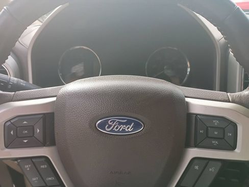 Used 2018 Ford F150 Lariat w/ Equipment Group 502A Luxury AWD/4WD image 24