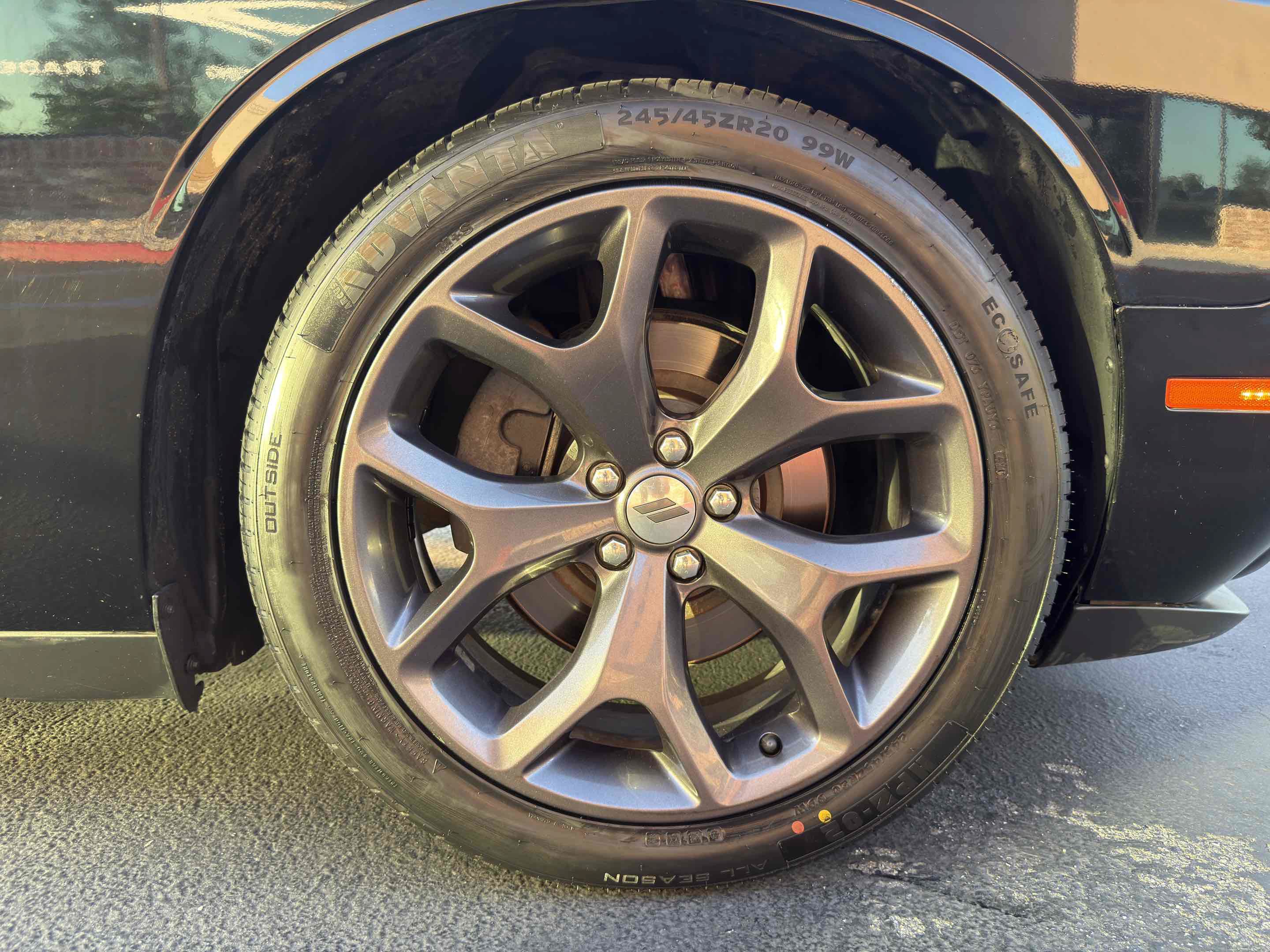 Used 2018 Dodge Challenger R/T RWD image 17
