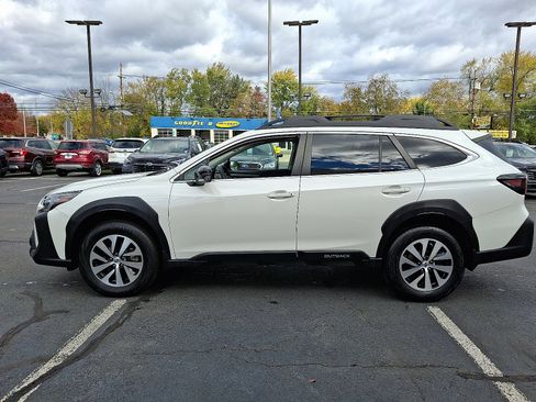 Certified 2023 Subaru Outback Premium image 4