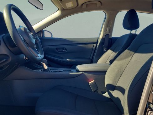 Certified 2025 Nissan Sentra S FWD image 26