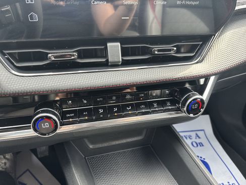 New 2026 Chevrolet Equinox RS w/ Convenience Package III FWD image 21