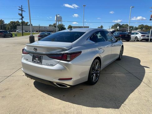 Used 2021 Lexus ES 350 F Sport image 3