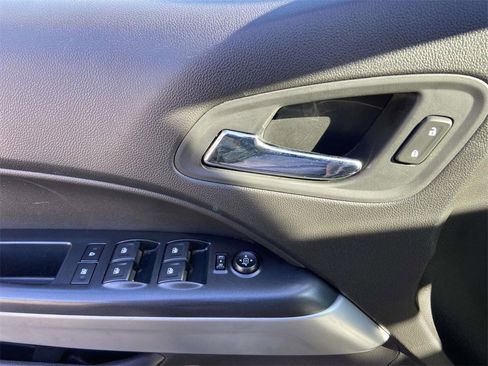 Used 2019 Chevrolet Colorado ZR2 image 13