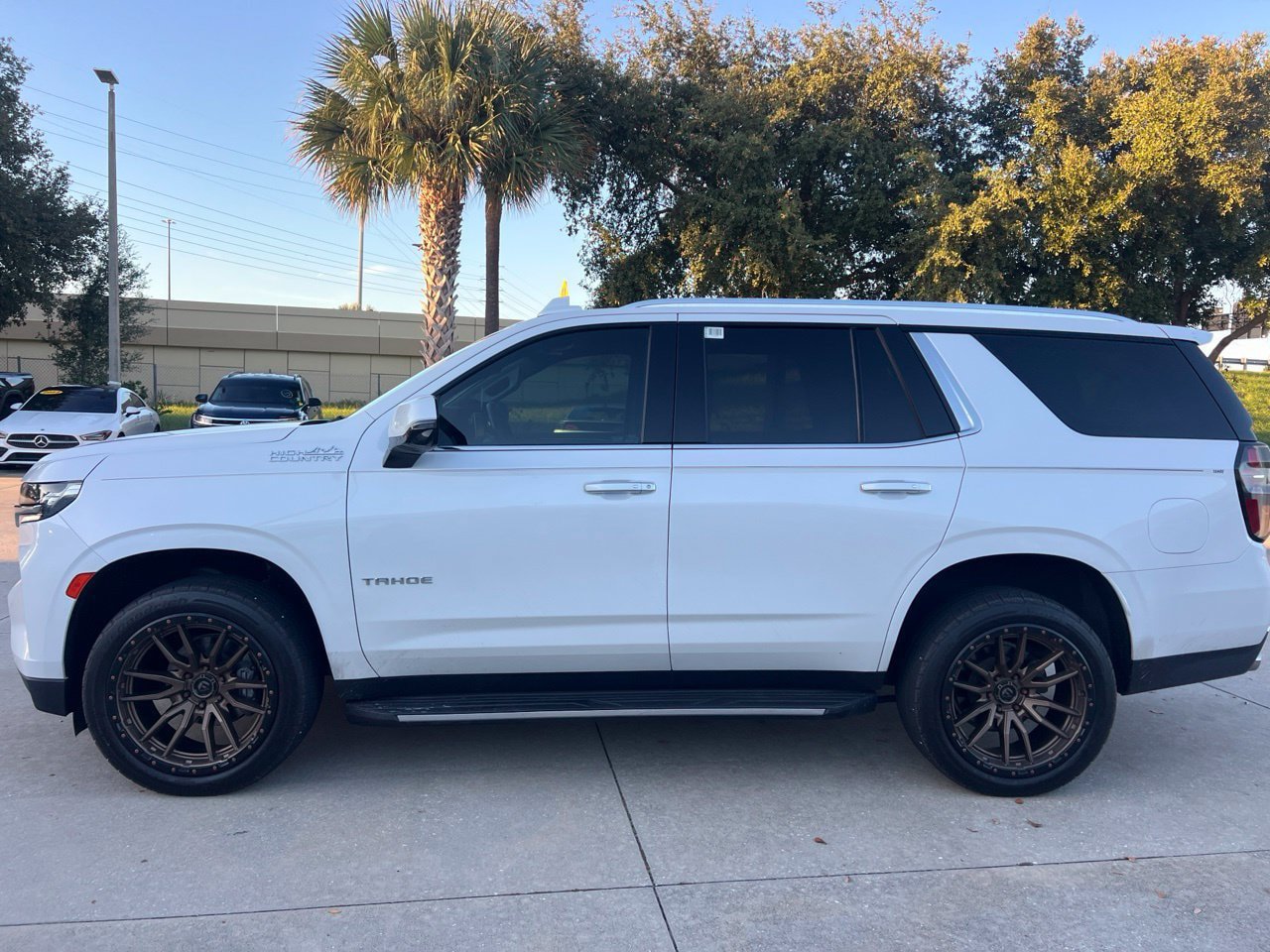 Used 2021 Chevrolet Tahoe High Country AWD/4WD image 2