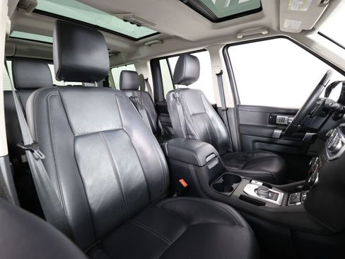 Used 2016 Land Rover LR4 HSE LUX image 25