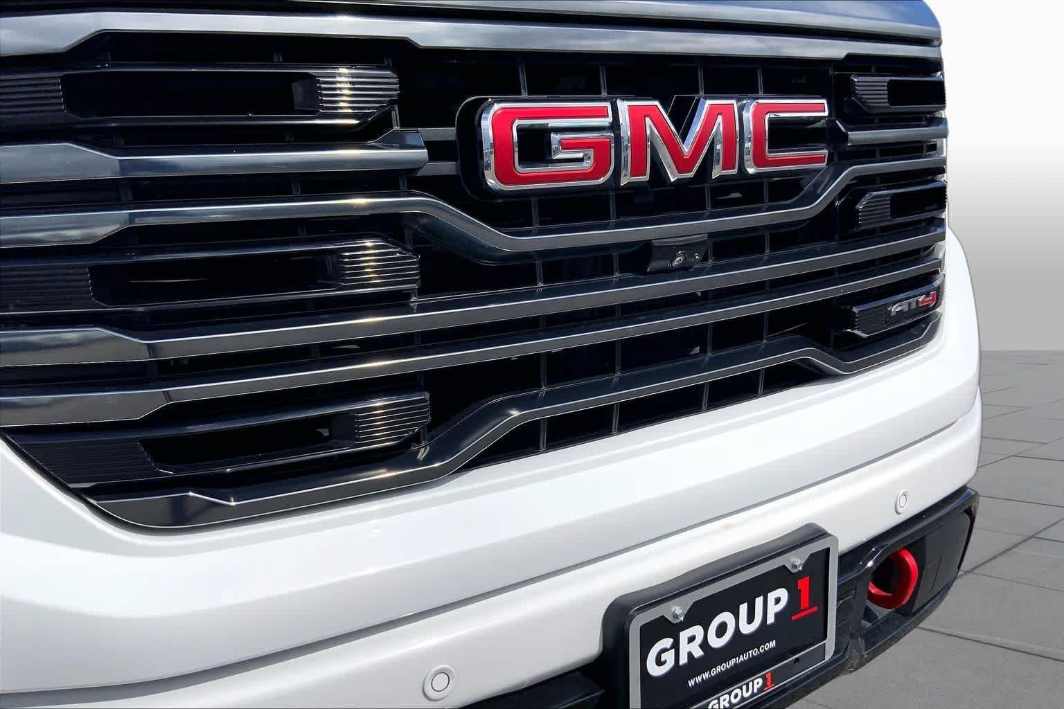 Used 2024 GMC Sierra 1500 AT4 w/ Technology Package AWD/4WD image 29