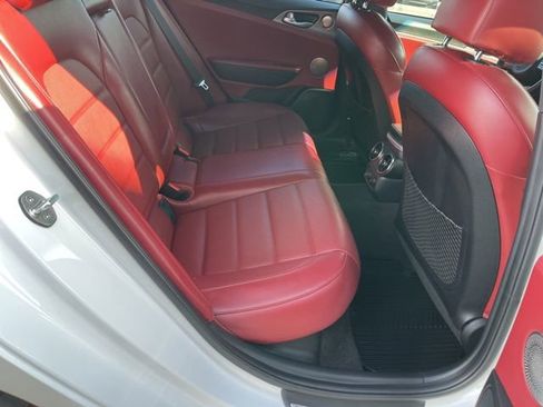 Used 2021 Kia Stinger GT2 AWD/4WD image 17