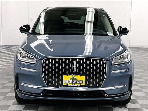 Used 2025 Lincoln Corsair Grand Touring w/ Equipment Group 302A AWD/4WD image 4