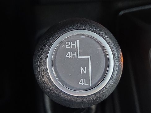 Used 2024 Jeep Gladiator Rubicon w/ Technology Group image 18