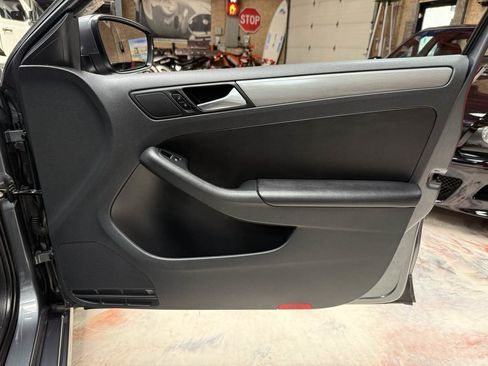 Used 2013 Volkswagen Jetta TDI FWD image 28