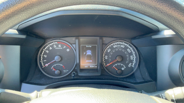 Used 2022 Toyota Tacoma SR RWD image 13