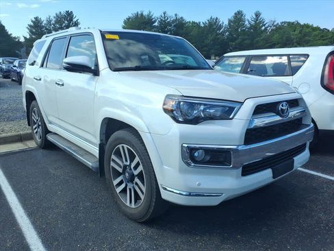 Used 2016 Toyota 4Runner Limited AWD/4WD image 11