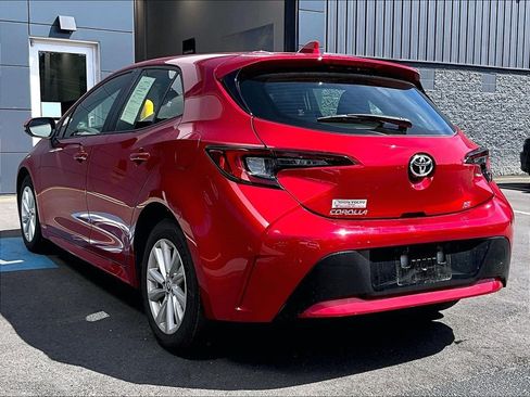 Used 2025 Toyota Corolla SE FWD image 6