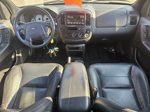 Used 2002 Ford Escape XLT FWD image 16