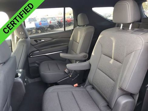 Used 2024 Chevrolet Traverse LT image 24