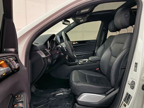 Used 2019 Mercedes-Benz GLS 550 4MATIC w/ Driver Assistance Package image 19