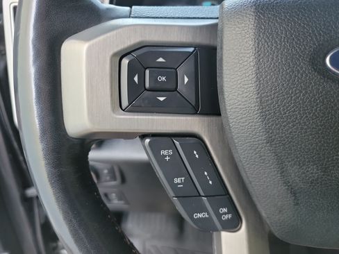 Used 2019 Ford F150 Platinum w/ Equipment Group 701A Luxury AWD/4WD image 21