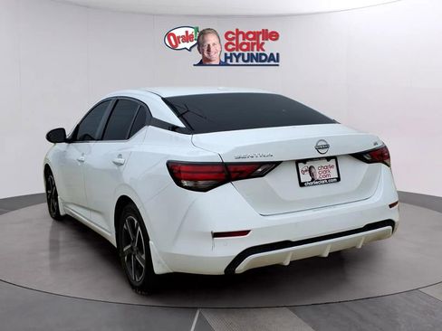 Used 2024 Nissan Sentra SV FWD image 4