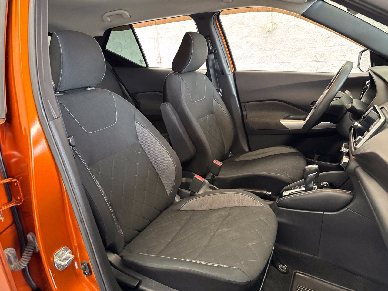 Used 2018 Nissan Kicks SV w/ Exterior Package FWD image 43