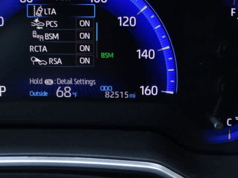 Used 2021 Toyota Corolla XLE image 26